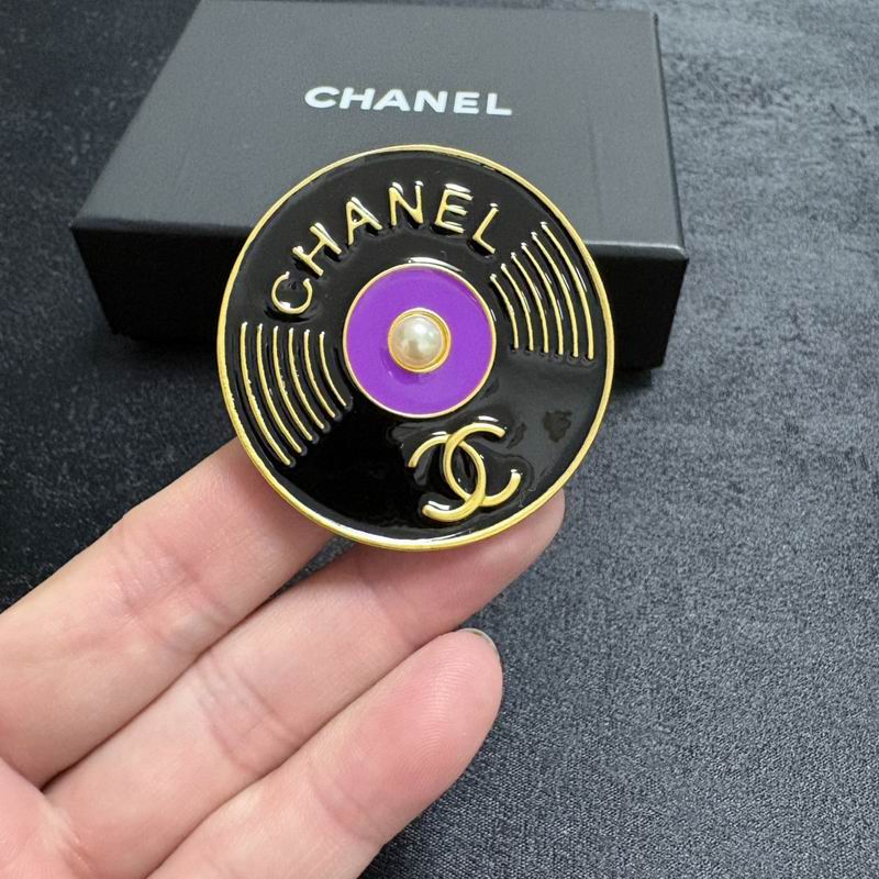 Chanel Brooch 11yxx151 (5)
