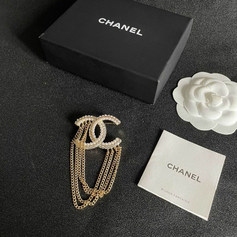 Chanel Brooch 11yxx155 (1)
