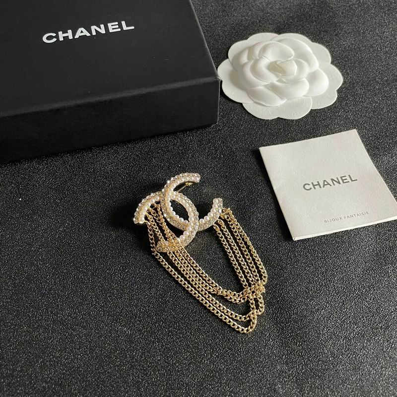 Chanel Brooch 11yxx155 (2)