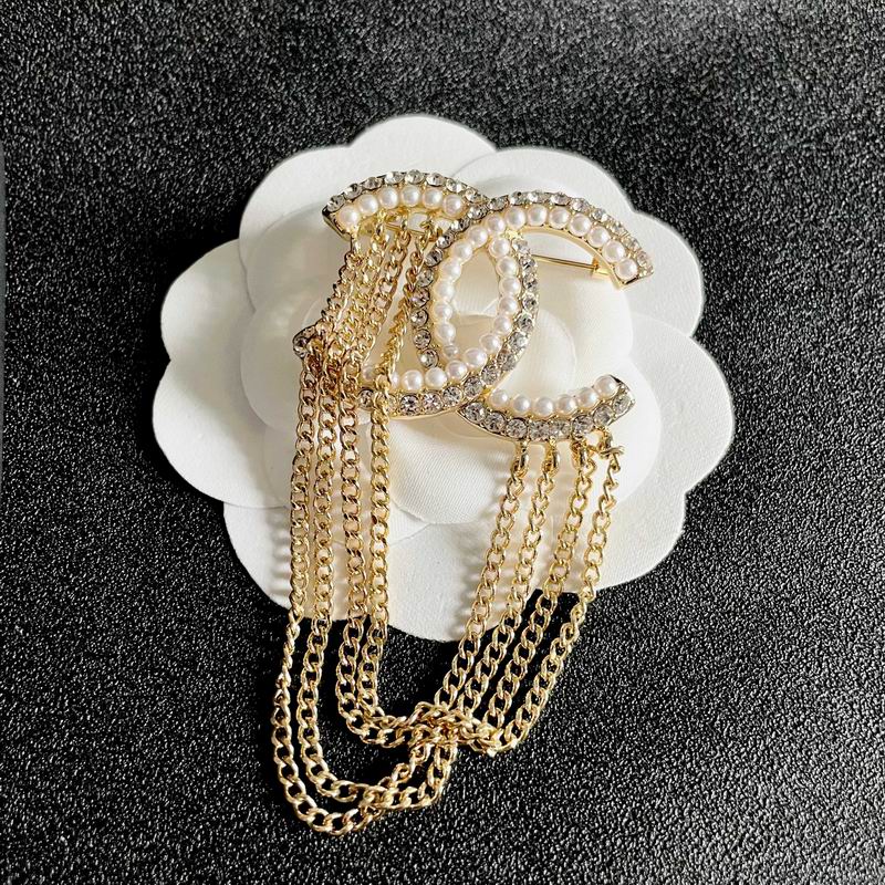 Chanel Brooch 11yxx155 (4)