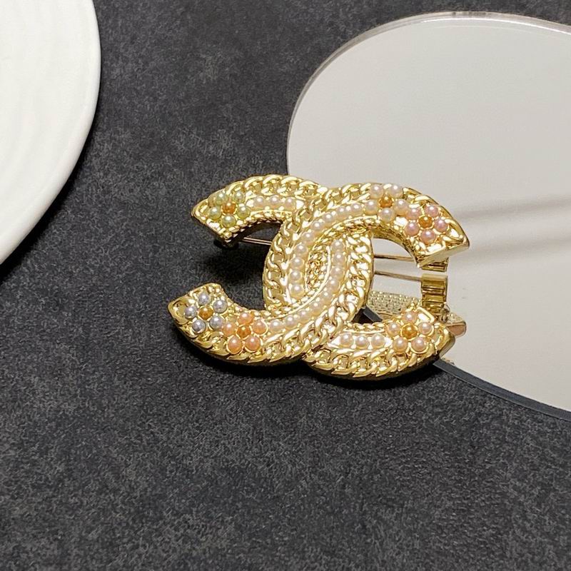 Chanel Brooch 11yxx157 (6)
