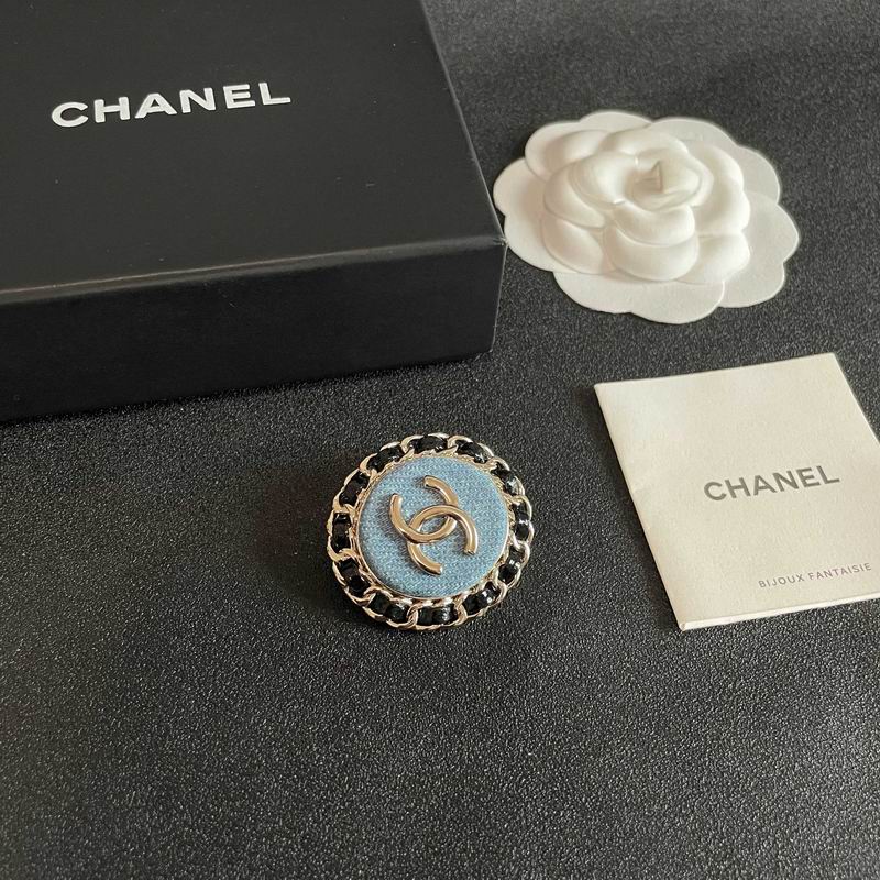Chanel Brooch 11yxx160 (2)