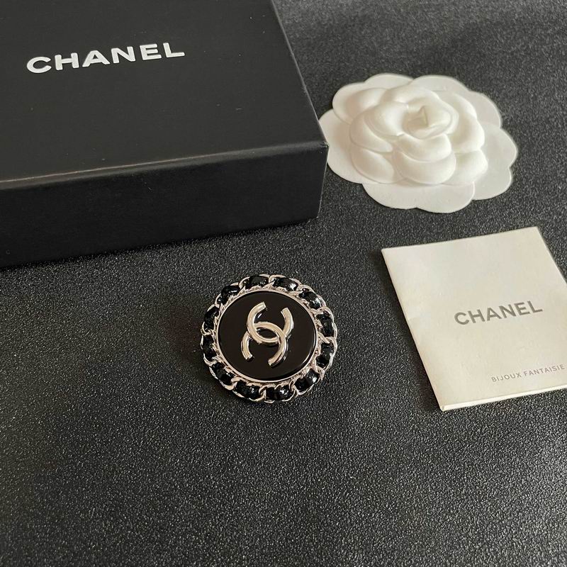 Chanel Brooch 11yxx160 (7)