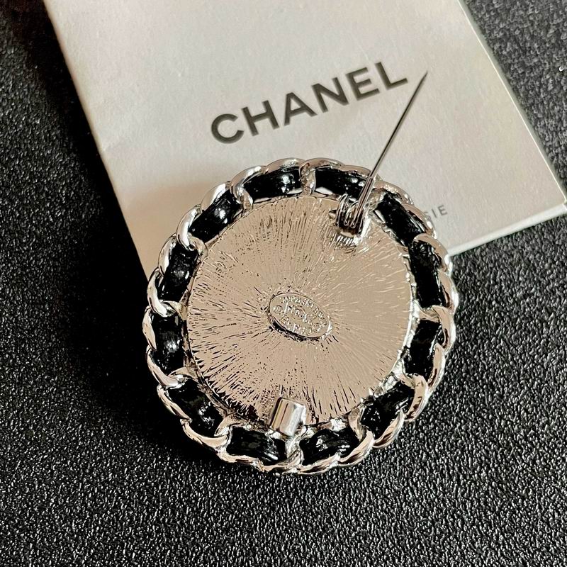 Chanel Brooch 11yxx160 (8)