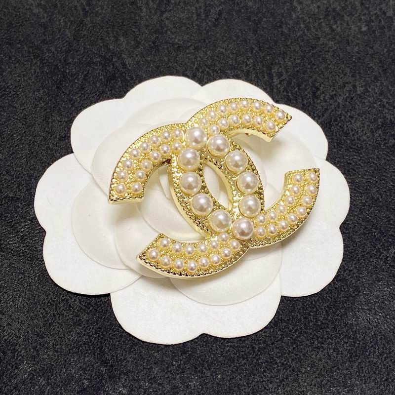 Chanel Brooch 11yxx161 (2)