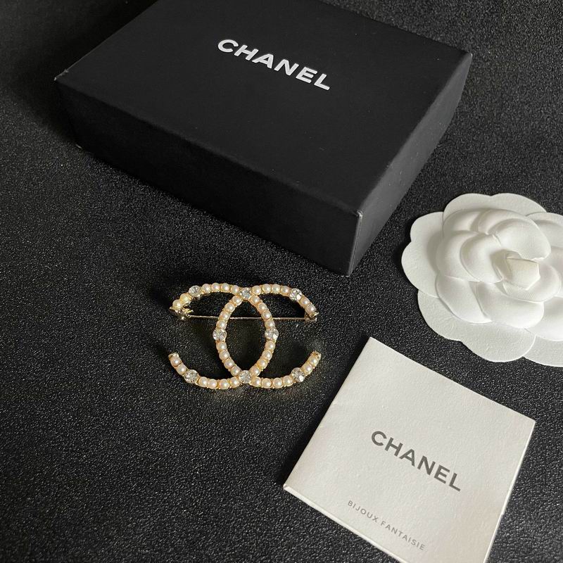 Chanel Brooch 11yxx163 (1)