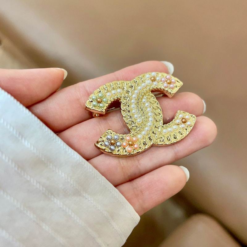 Chanel Brooch 11yxx166 (2)