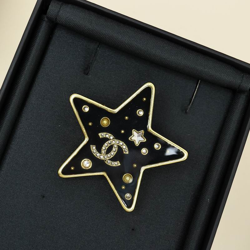 Chanel Brooch 11yxx169 (4)