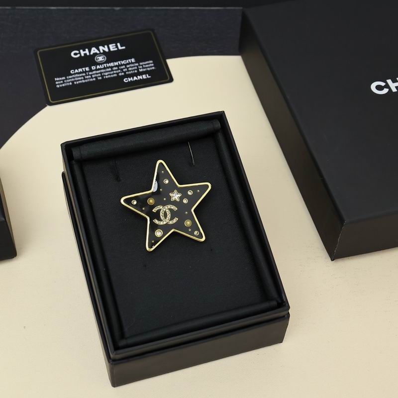 Chanel Brooch 11yxx169 (5)