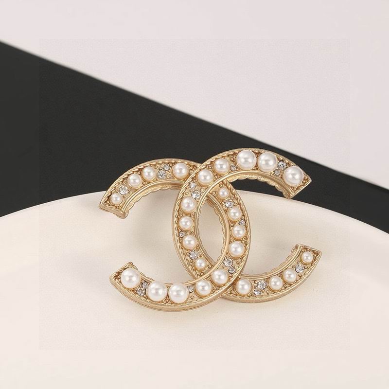 Chanel Brooch 11yxx170 (1)