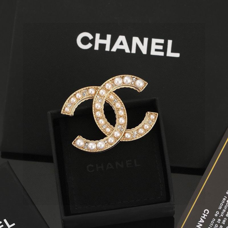 Chanel Brooch 11yxx170 (5)