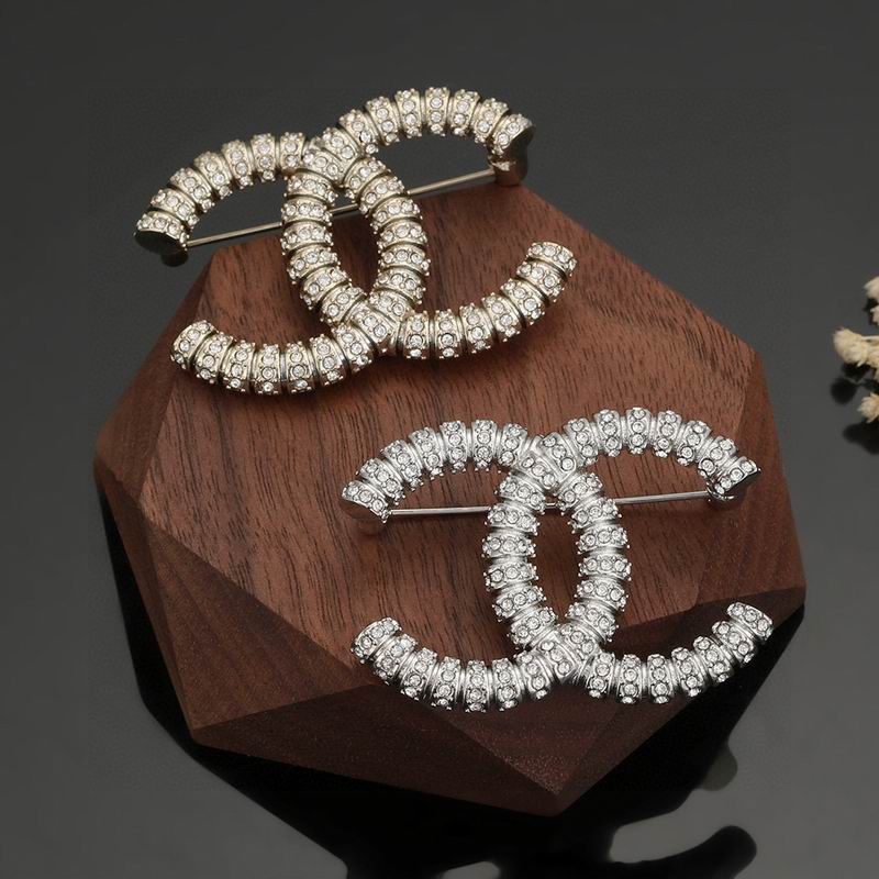 Chanel Brooch 11yxx171 (5)