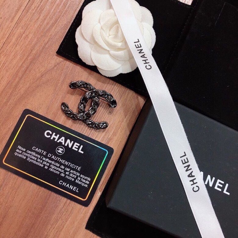 Chanel Brooch 11yxx172 (6)