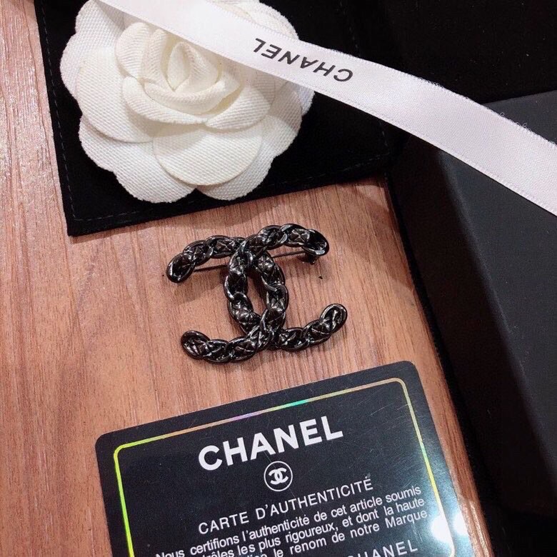 Chanel Brooch 11yxx172 (8)