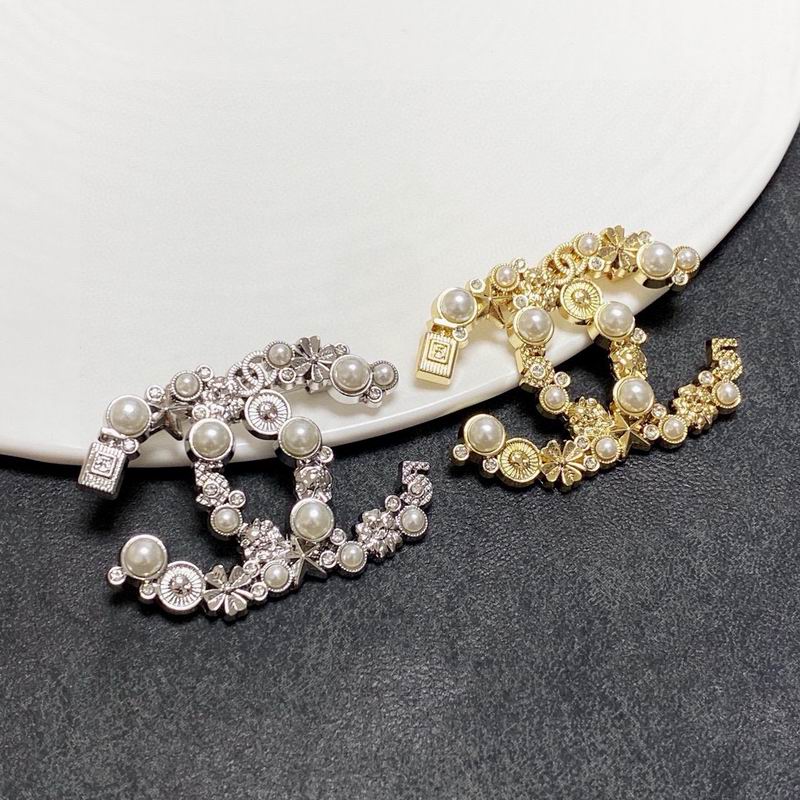 Chanel Brooch 11yxx173 (1)