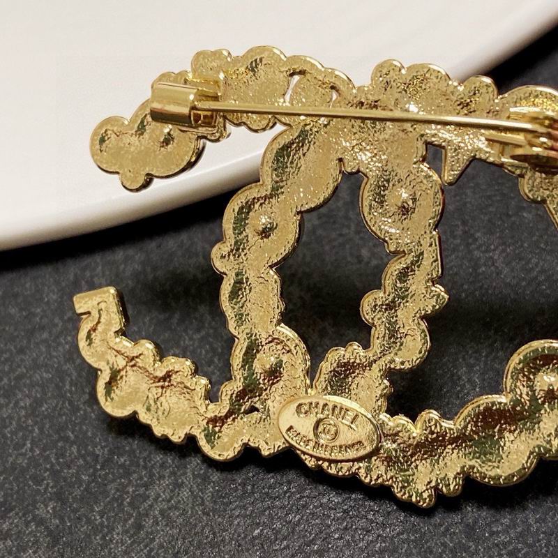 Chanel Brooch 11yxx173 (3)
