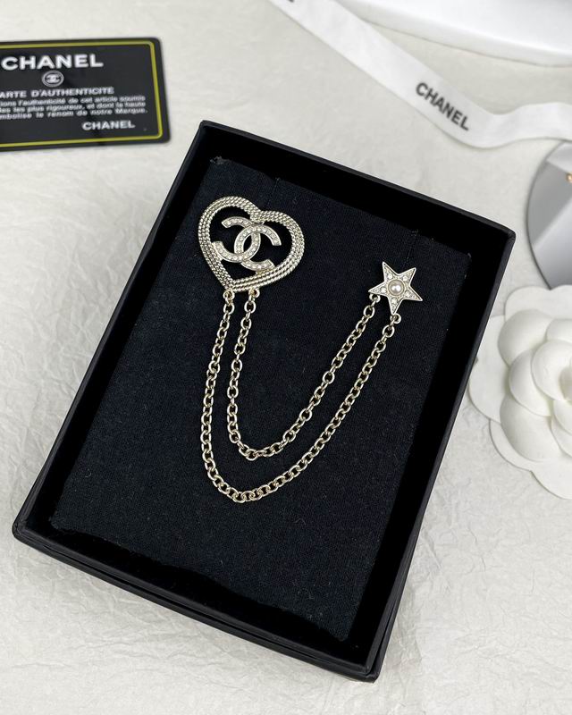 Chanel Brooch 11yxx175 (1)