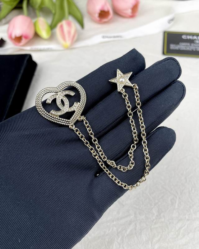 Chanel Brooch 11yxx175 (5)