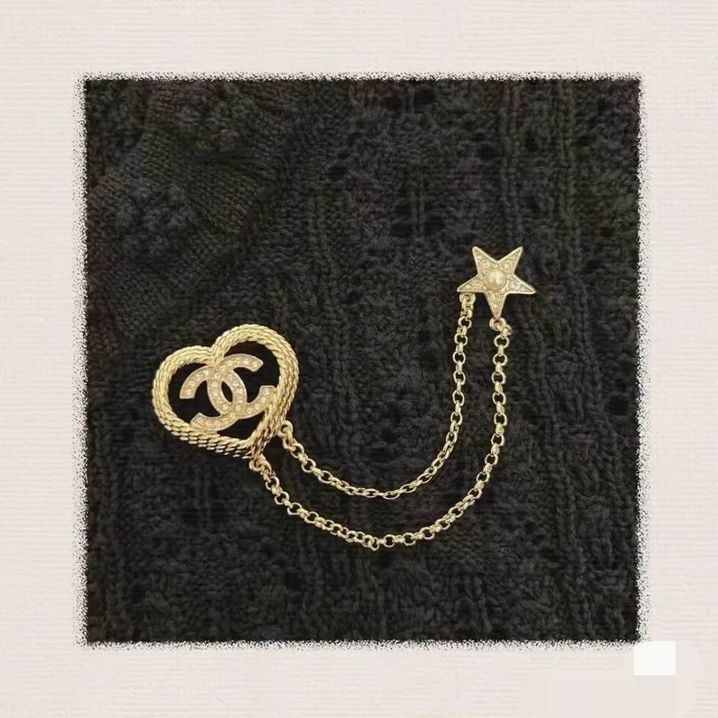 Chanel Brooch 11yxx175 (8)