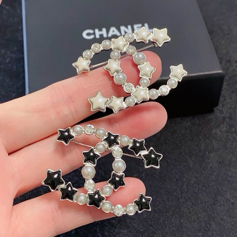 Chanel Brooch 11yxx181 (1)