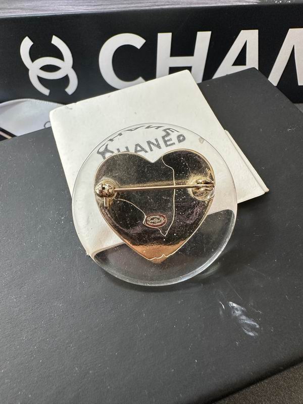 Chanel Brooch 11yxx184 (4)
