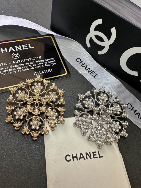 Chanel Brooch 11yxx185 (2)
