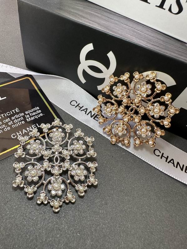 Chanel Brooch 11yxx185 (5)
