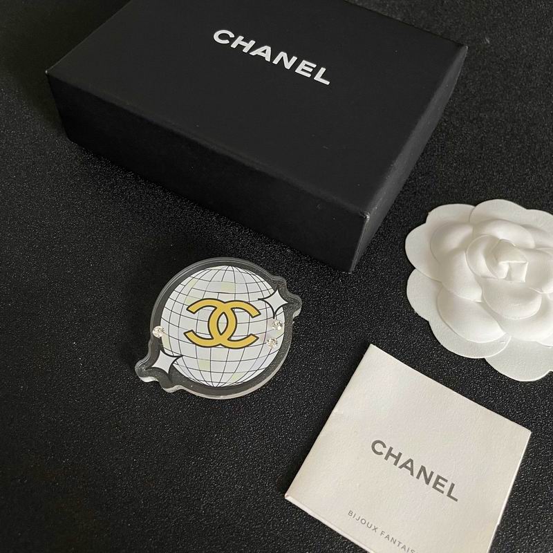 Chanel Brooch 11yxx187 (3)