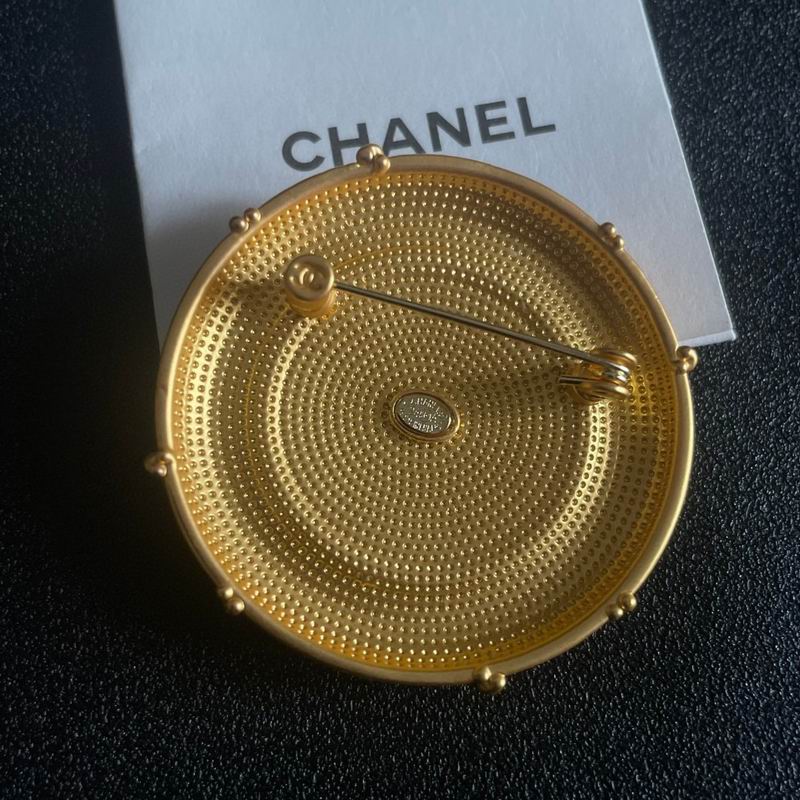 Chanel Brooch 11yxx189 (3)