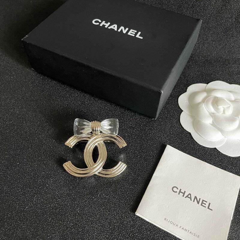 Chanel Brooch 11yxx190 (1)