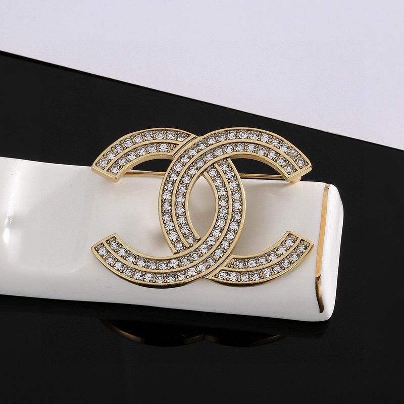 Chanel Brooch 11yxx192 (4)