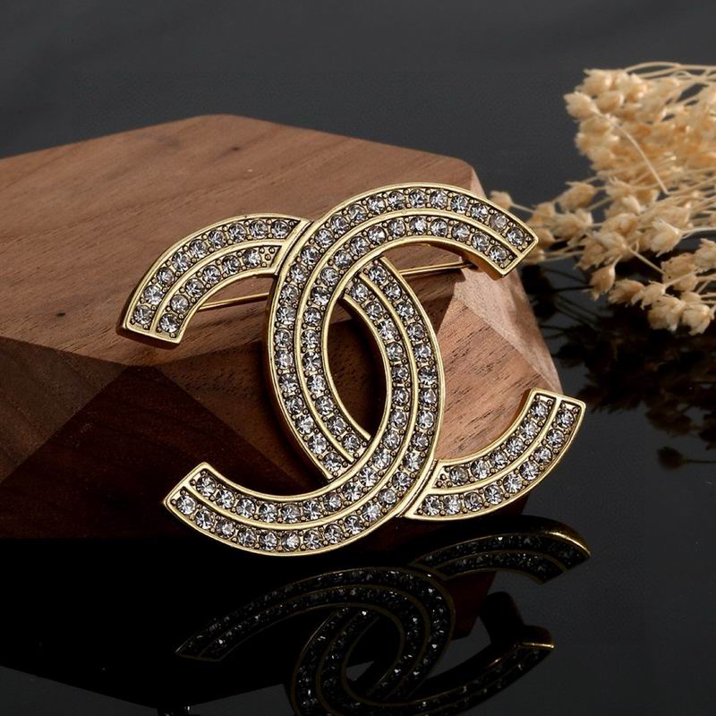 Chanel Brooch 11yxx192 (5)