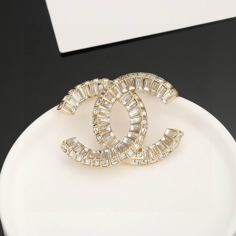 Chanel Brooch 11yxx193 (6)