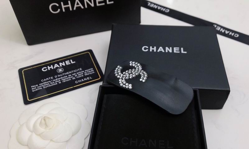 Chanel Brooch 11yxx195 (3)