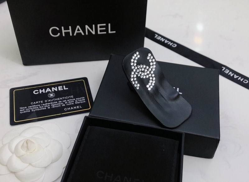 Chanel Brooch 11yxx195 (5)