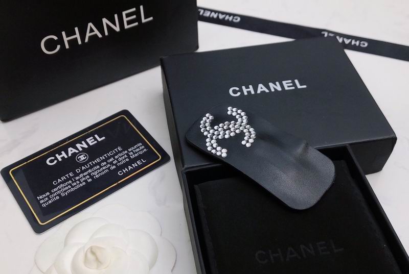 Chanel Brooch 11yxx195 (9)
