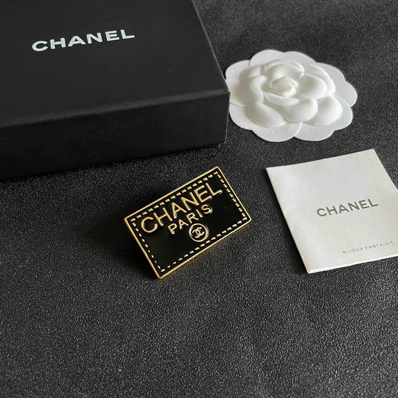 Chanel Brooch 11yxx197 (2)