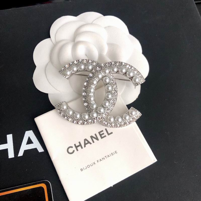 Chanel Brooch 11yxx198 (1)