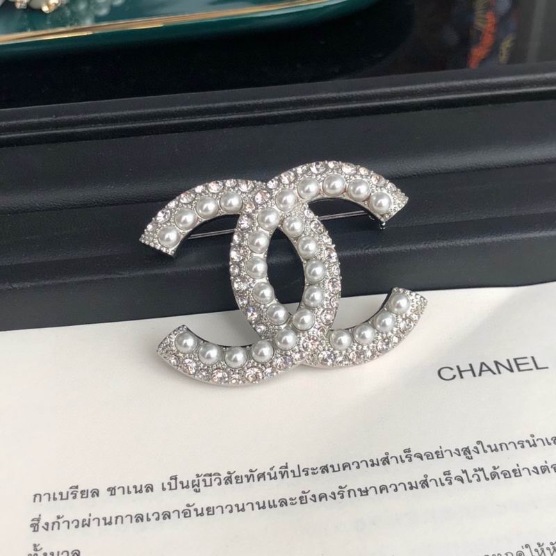 Chanel Brooch 11yxx198 (2)
