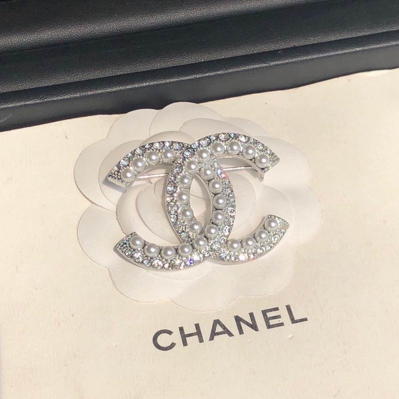 Chanel Brooch 11yxx198 (8)