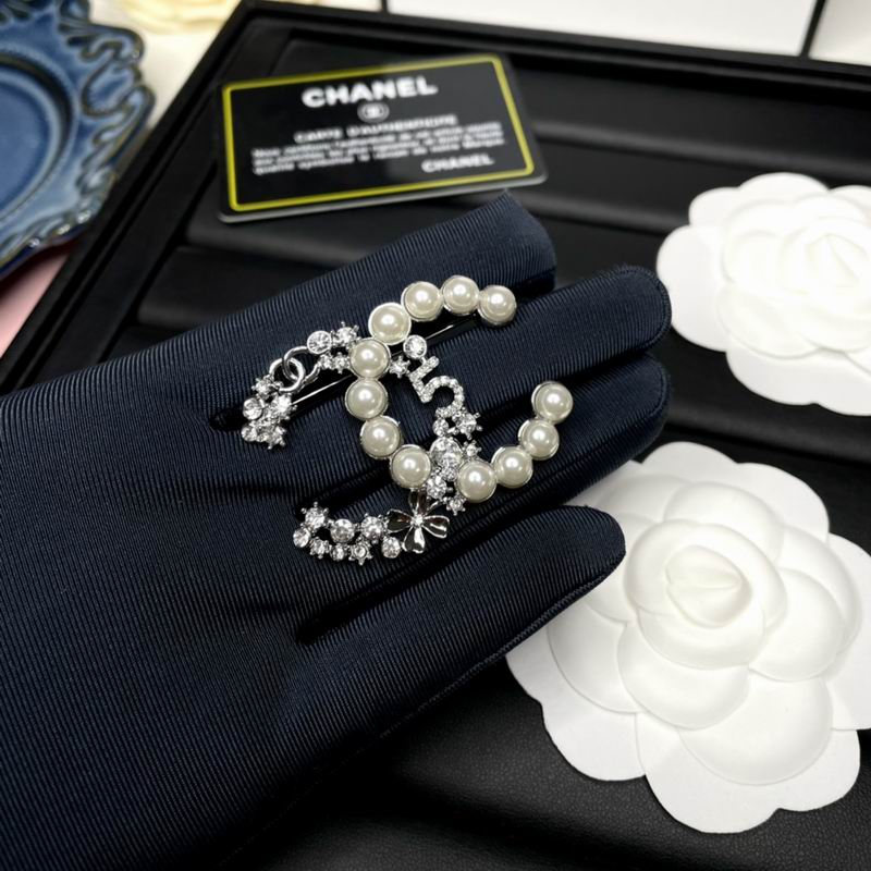 Chanel Brooch 11yxx199 (4)