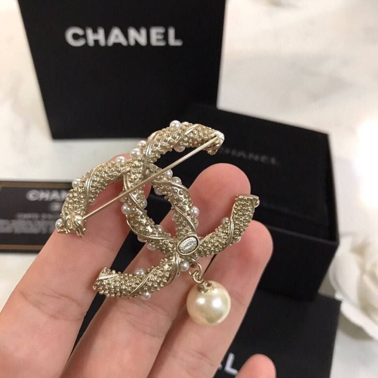 Chanel Brooch 11yxx201 (5)