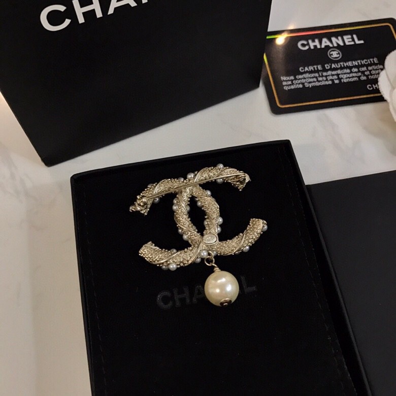Chanel Brooch 11yxx201 (6)
