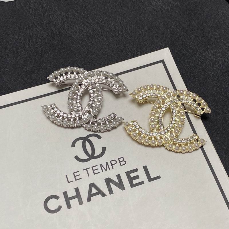 Chanel Brooch 11yxx202 (1)