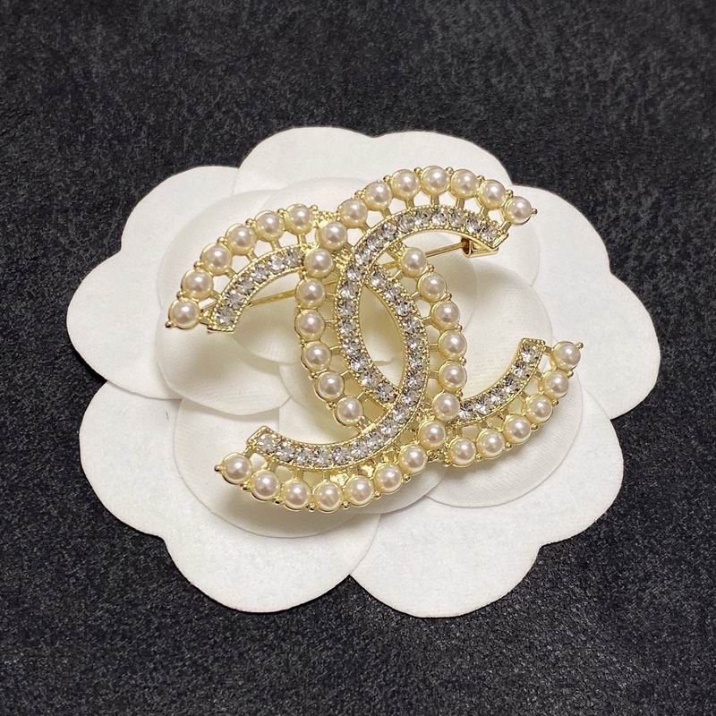 Chanel Brooch 11yxx202 (2)