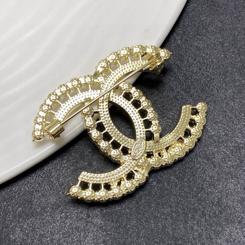 Chanel Brooch 11yxx202 (3)