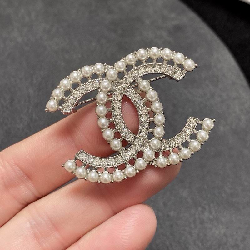 Chanel Brooch 11yxx202 (6)