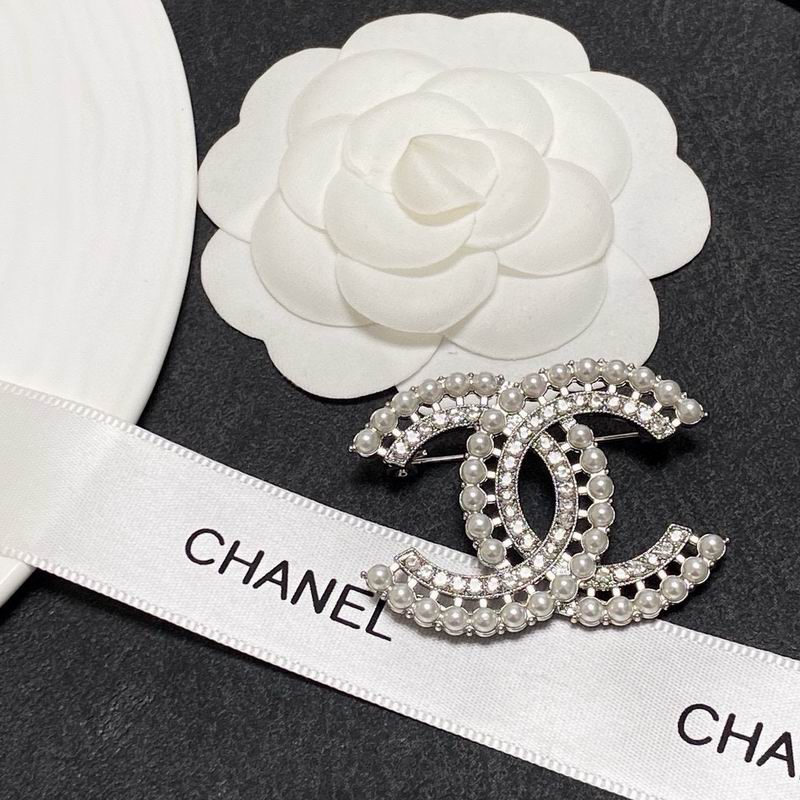 Chanel Brooch 11yxx202 (7)