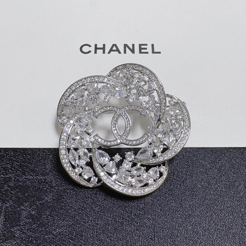 Chanel Brooch 11yxx203 (2)