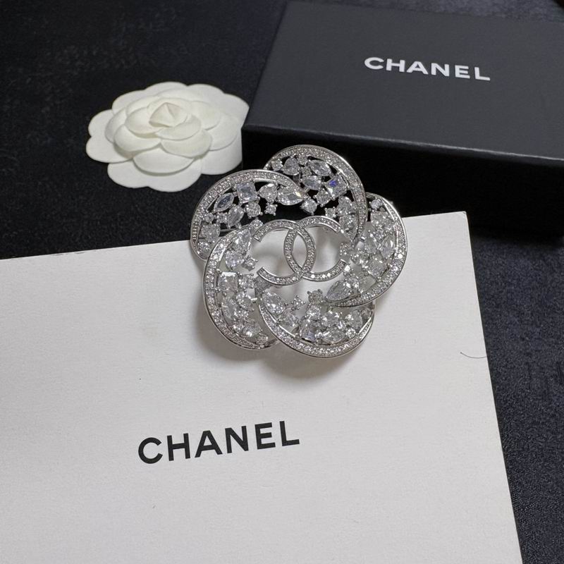 Chanel Brooch 11yxx203 (4)